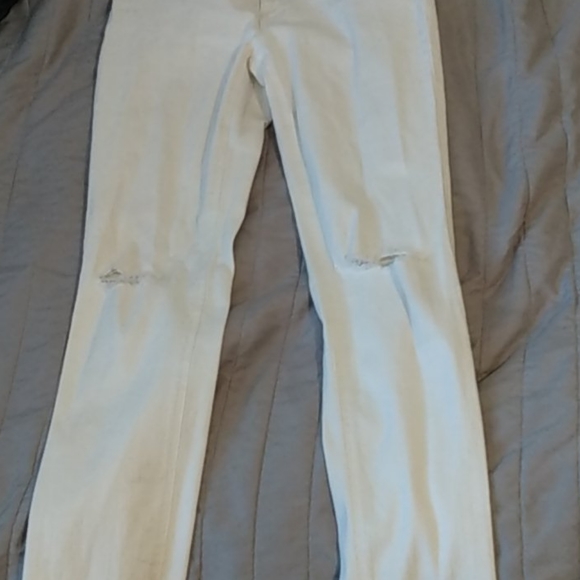 Jeans - Picture 2 of 4